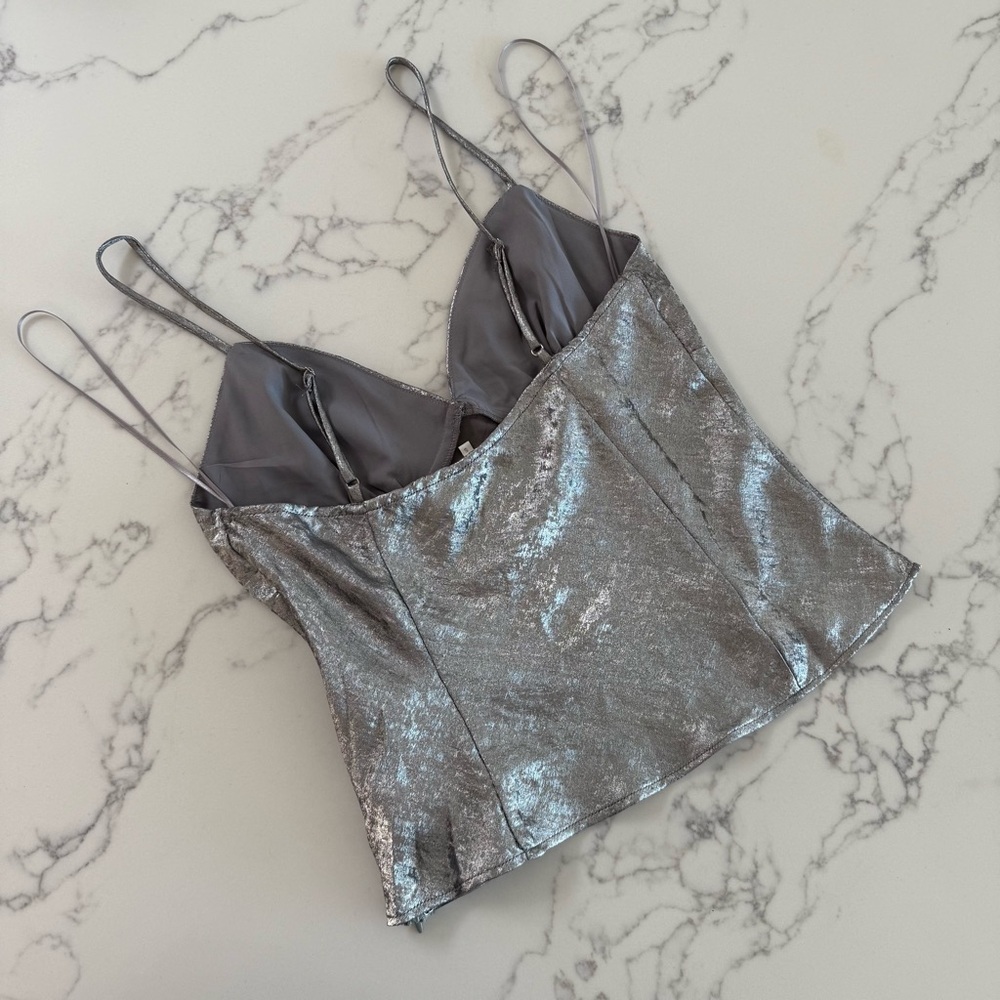 NIA Moss Metallic Cami Top - Chrome - Size Small - Picture 4 of 7